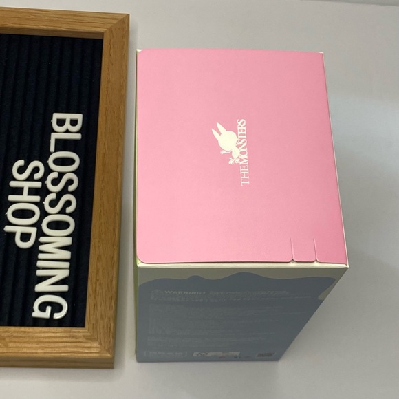 Authentic Labubu The Monsters Exciting Macaron Blind Box - Sea Salt Coconut - Picture 7 of 9